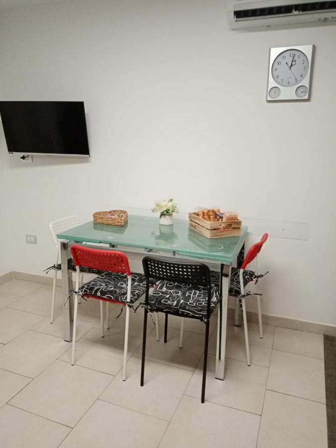 נאפולי Plebiscito Home מראה חיצוני תמונה